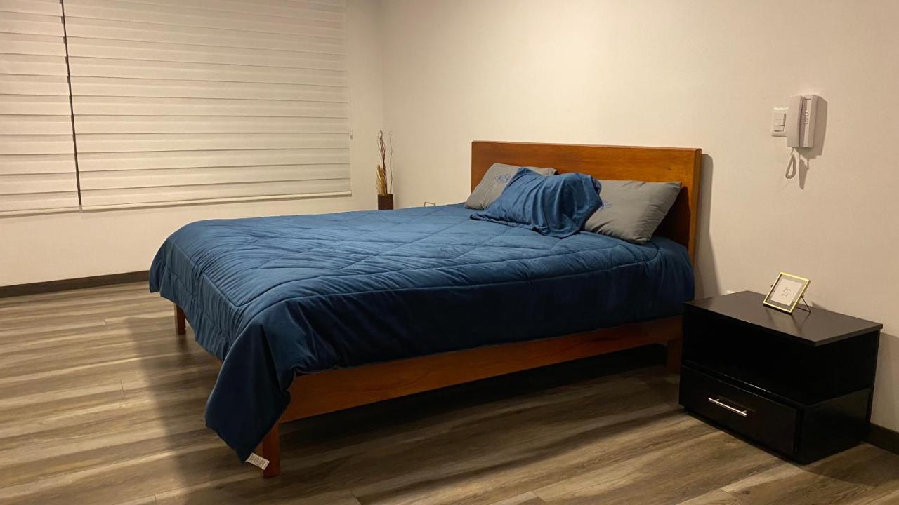 דירות Apartamento En Zona Exclusiva De קואנקה מראה חיצוני תמונה